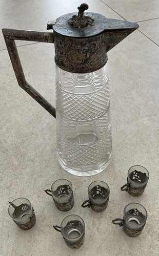 Siebenteiliges likörset aus - siebenteiliges,